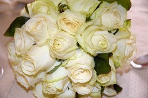 Come costruire un Bouquet da sposa virtuale