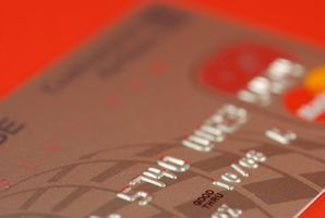 Differenza tra E-Money & carte di credito
