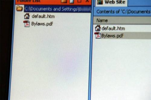 Come aggiungere i file PDF a pagine Web