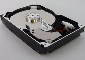 Come rimuovere un disco rigido da un Computer Desktop Gateway