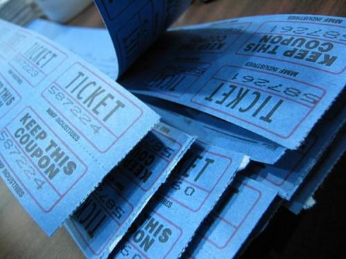 Come creare i propri biglietti di lotteria per la stampa